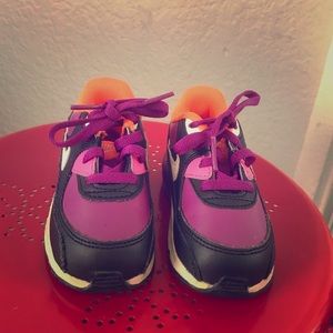 Nike air max . Great condition .